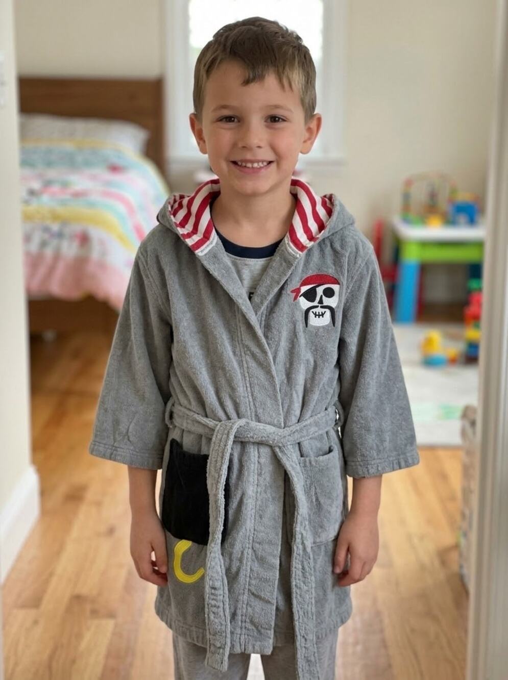 Nautica Pirate Hooded Terry Cloth Bathrobe - Boys Size M (7/8)